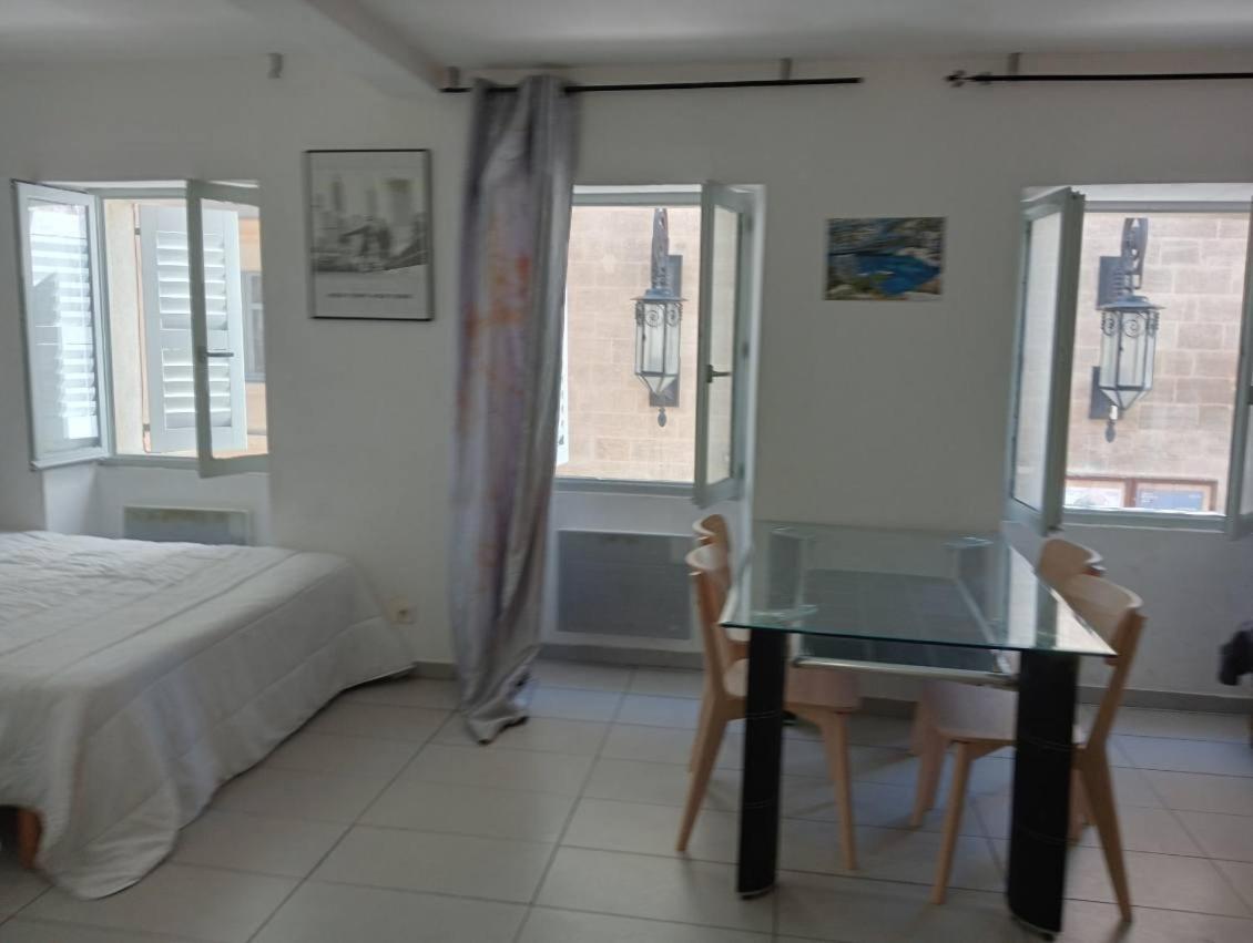 T1 Vieux Port Opera Appartement Marseilles Buitenkant foto